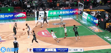手術(shù)刀傳球！趙繼偉吸引防守轉(zhuǎn)身送出直塞助攻韓德君放籃命中