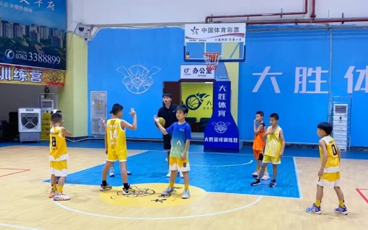 廣東河源體彩少兒籃球培訓(xùn)班：結(jié)營(yíng)不散場(chǎng)，夢(mèng)想正啟航