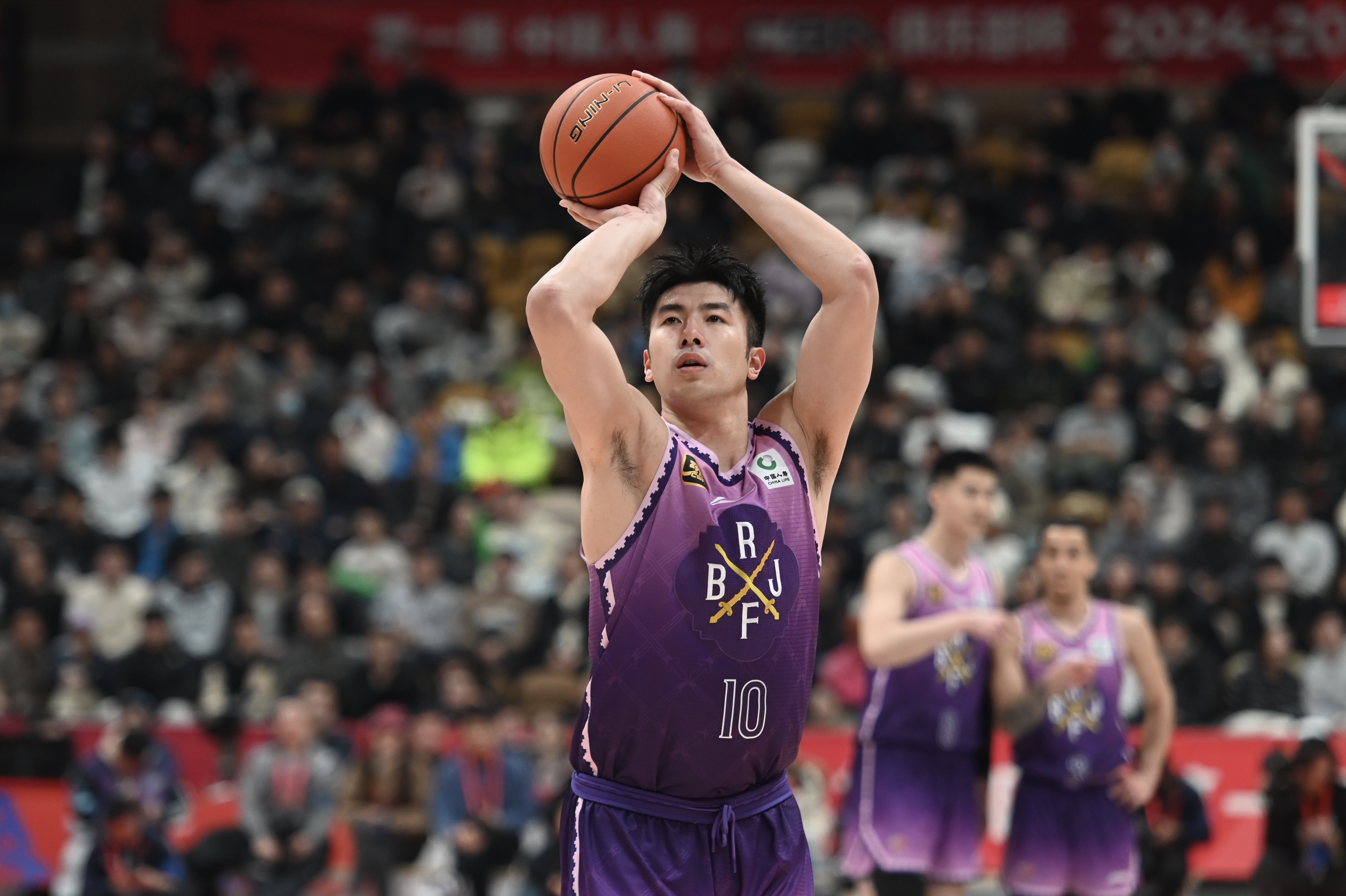 手感火熱！鄒雨宸半場(chǎng)6中6拿下15分 包攬北控開場(chǎng)前九分